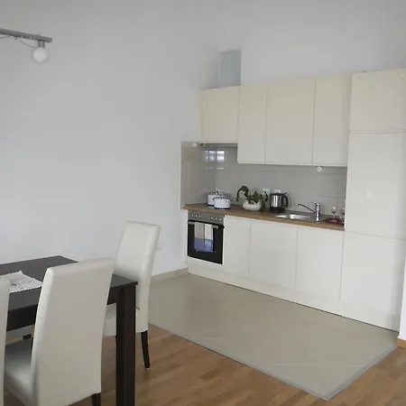 Stella Mare Апартаменты Подстрана